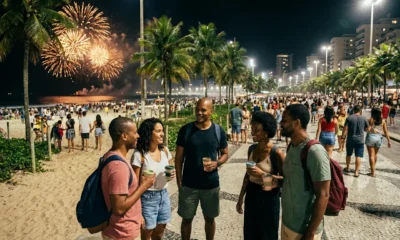 Lugares baratos para passar Ano Novo no Brasil com praia, cidade e fogos de artifício