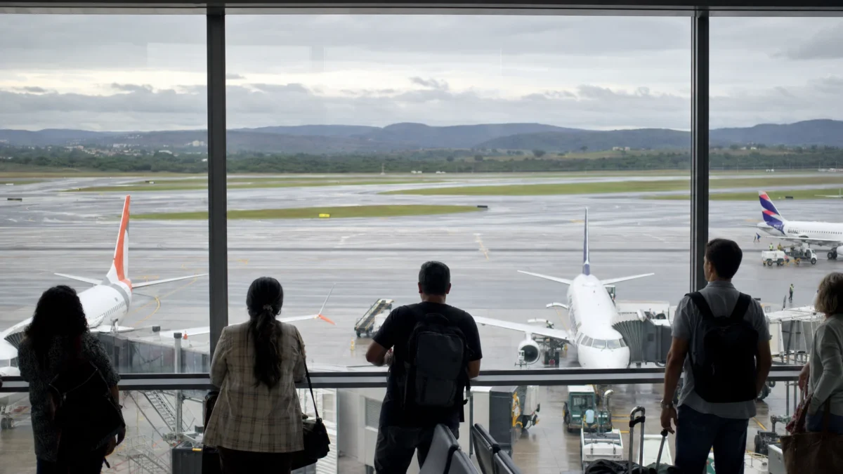 Confins interrompe operações aéreas e deixa voos sem pousos e partidas