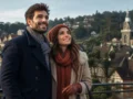 Quantos dias ficar em Gramado para aproveitar a viagem sem pressa - Casal observando a paisagem da Serra Gaúcha durante viagem para Gramado
